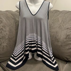 Sophie Max Tank Top With Handkerchief Hem Size L.